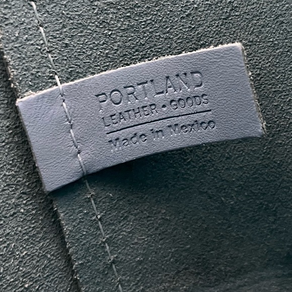 Portland Leather Limited Edition Wildflower Mini Crossbody Tote Glacial Blue - Picture 9 of 10